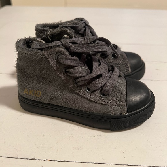 AKID shoes - Picture 1 of 5